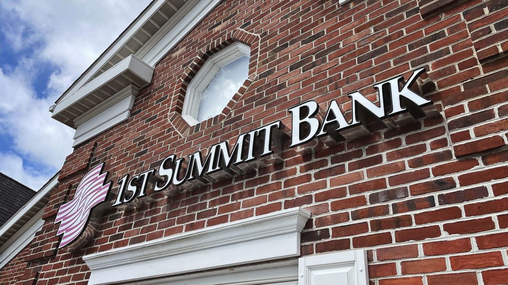 1ST SUMMIT Named a Top Community Bank in United States by American